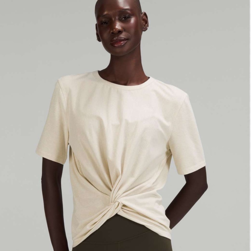 Lululemon Crescent T-Shirt